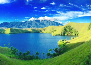 Danau Sentani Paling Indah di Papua Danau Sentani Paling Indah di Papua